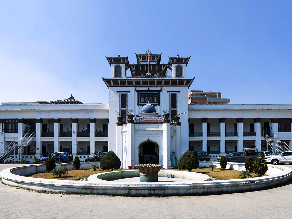 निर्वाचन आयोगमा १५ वटा नयाँ दल दर्ताको निवेदन